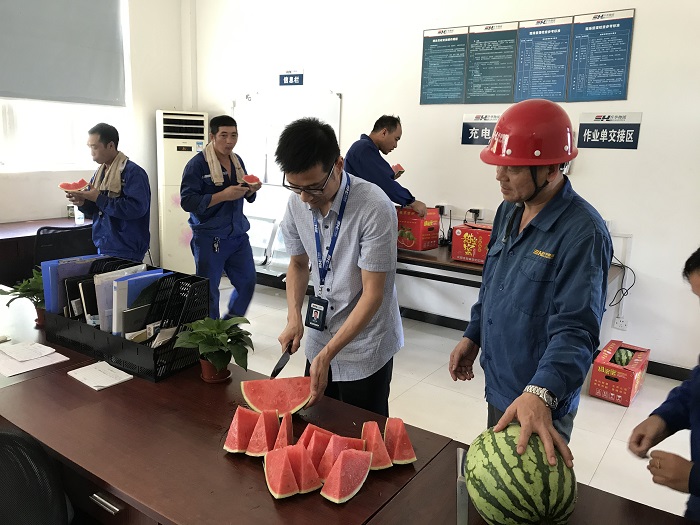 物流送西瓜3.jpg 物流送西瓜3.jpg