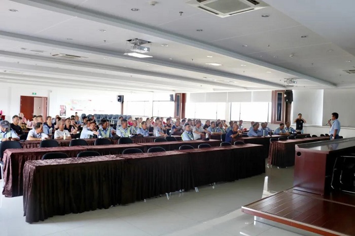 安全培訓(xùn)1.jpg 安全培訓(xùn)1.jpg